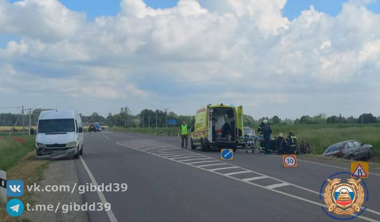 В Полесском районе легковушка вылетела в кювет, четверо пострадавших