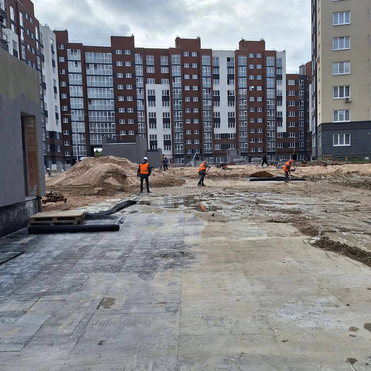 Прокуратура взяла под контроль строительство многоэтажки на улице Елизаветинской