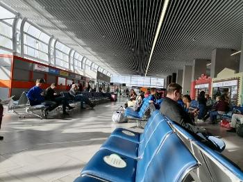 Вместо прямых авиарейсов туристов из Калининграда повезут в Турцию через Москву