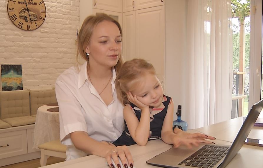 4-летняя калининградка претендует на звание самой красивой девочки России