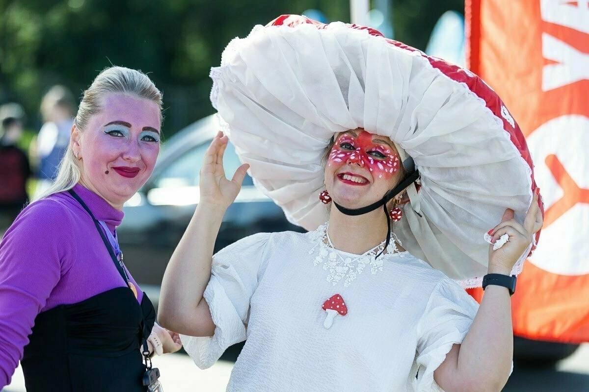 В Калининграде провели первый костюмированный SUP-фестиваль | 02.06.2024 |  Новости Калининграда - БезФормата