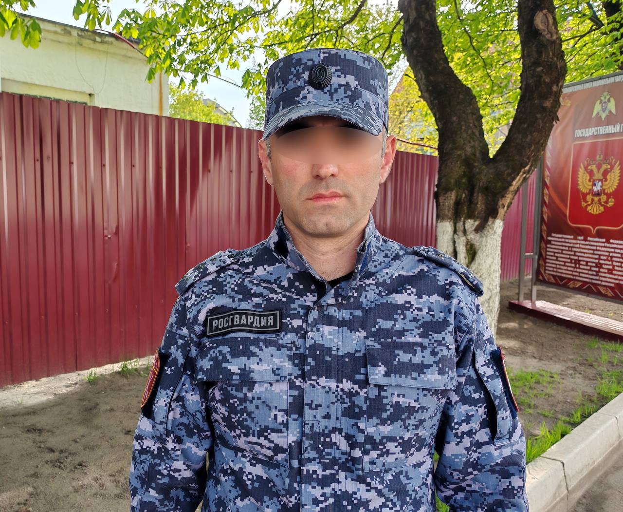 В Калининграде росгвардеец спас тонувшего в озере мужчину