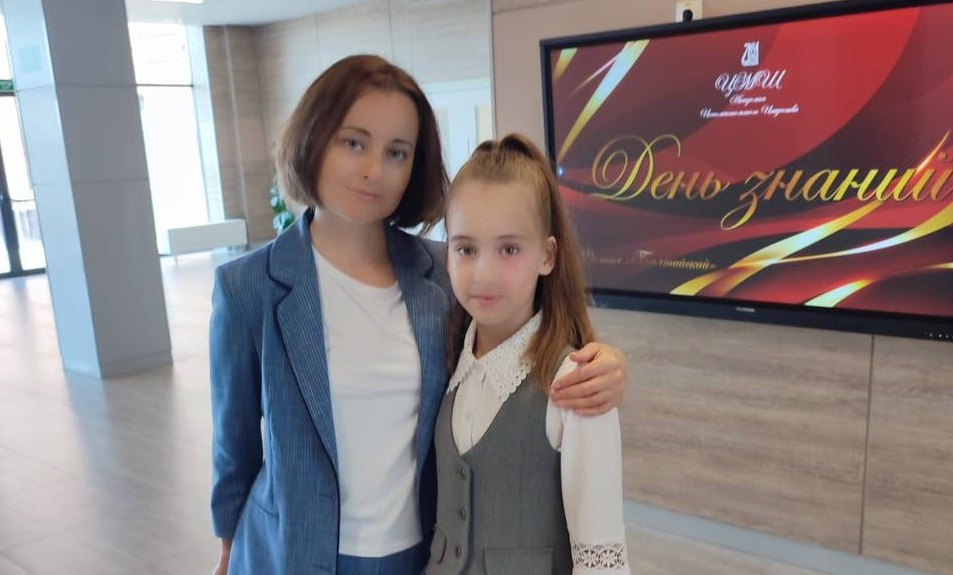 «Я просто сползла по стенке»: мама школьницы, которую покусал американский булли, рассказала о нападении