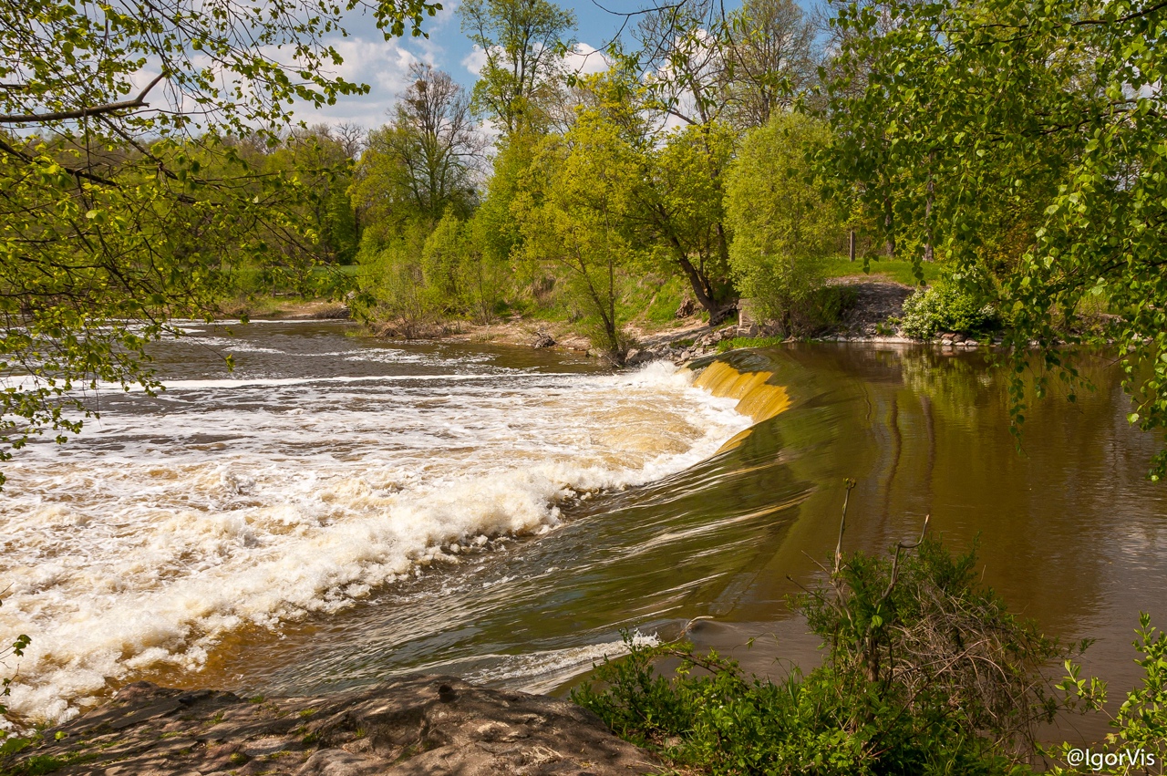 лава водопад 1
