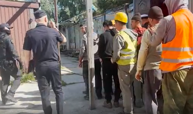В Калининградской области за три дня проверили почти 1200 мигрантов