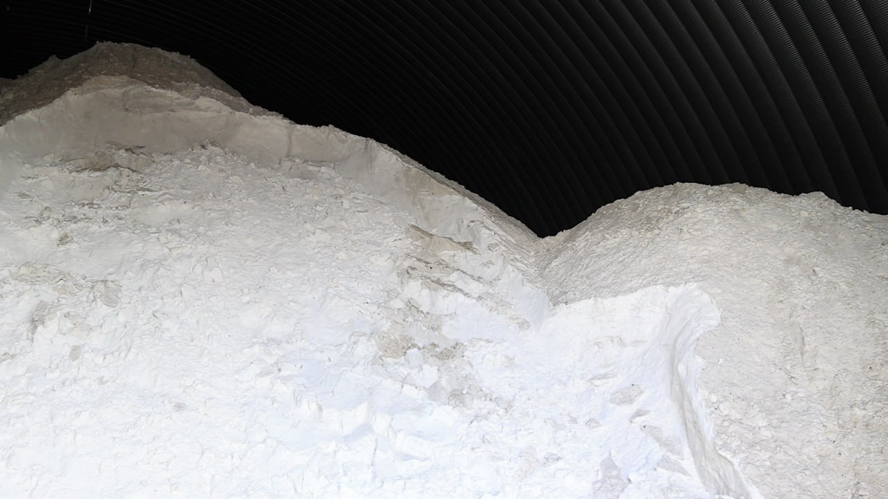 В Калининграде подготовили запас реагентов для зимней уборки улиц В Калининграде подготовили запас реагентов для зимней уборки улиц