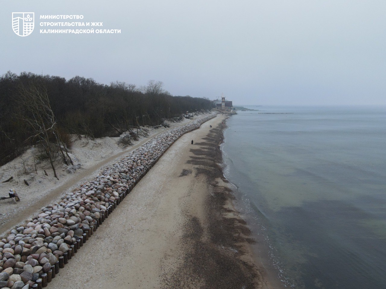 В Зеленоградске завершили укрепление восточной части берега