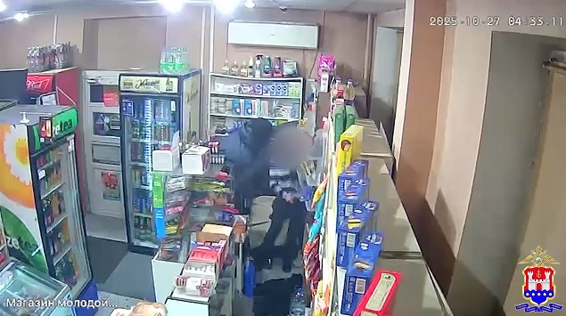 В Калининграде задержали мужчину, напавшего с ножом на продавца круглосуточного магазина В Калининграде задержали мужчину, напавшего с ножом на продавца круглосуточного магазина