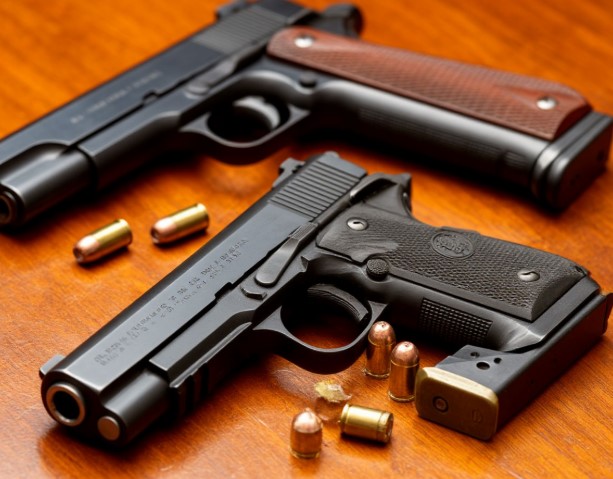 В Калининграде возбудили уголовное дело на мужчину, который хранил оружие и патроны в гараже В Калининграде возбудили уголовное дело на мужчину, который хранил оружие и патроны в гараже