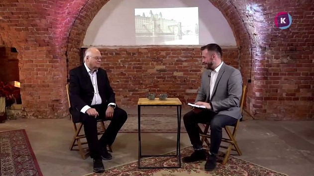 Современные угрозы, военные преступления, работа с молодёжью и поиски Янтарной комнаты: интервью с официальным представителем НАК Андреем Пржездомским