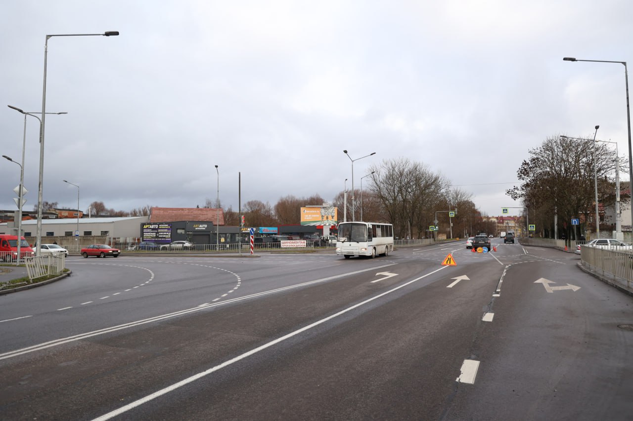 В Калининграде перенастроят светофоры на перекрёстке Суворова с Транспортной и Камской