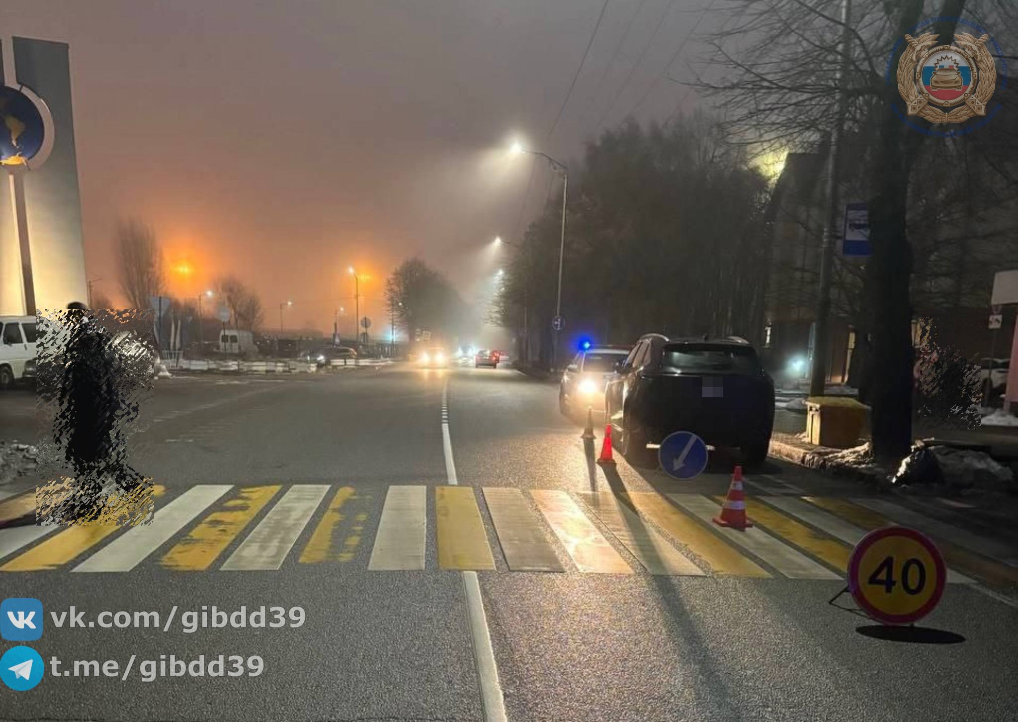 На Портовой автомобиль сбил пешехода на зебре