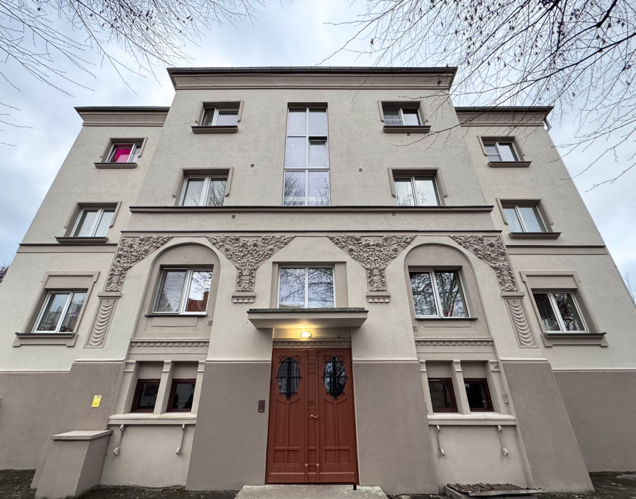 На Каштановой аллее завершили капитальный ремонт исторической виллы Левандовски На Каштановой аллее завершили капитальный ремонт исторической виллы Левандовски