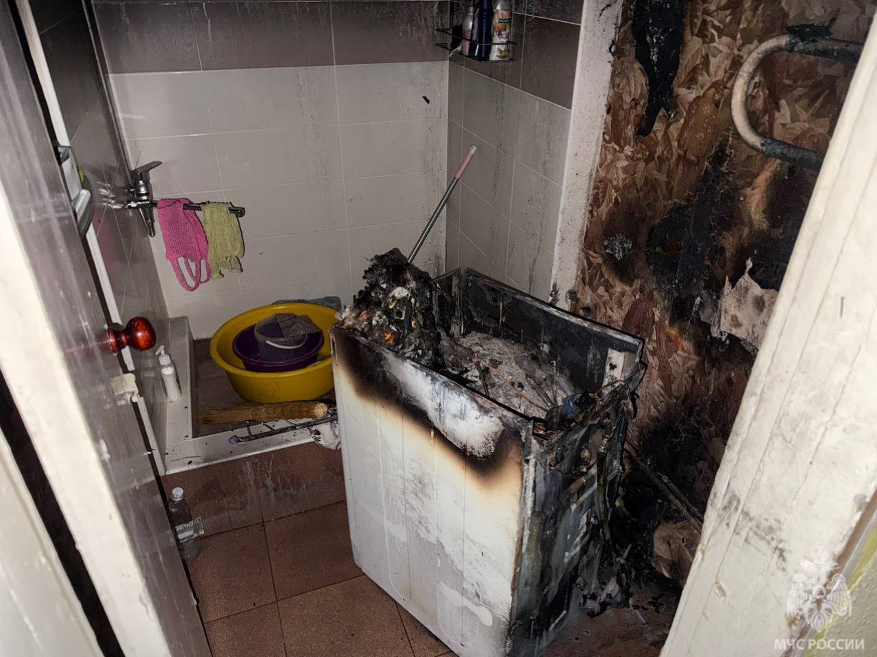 В квартире на улице Зеленой в Гурьевске загорелась стиральная машина