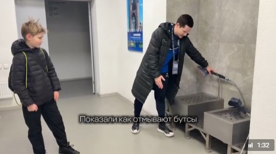 «Ёлка желаний»: 10-летний калининградец встретился с игроками футболистами «Балтики»