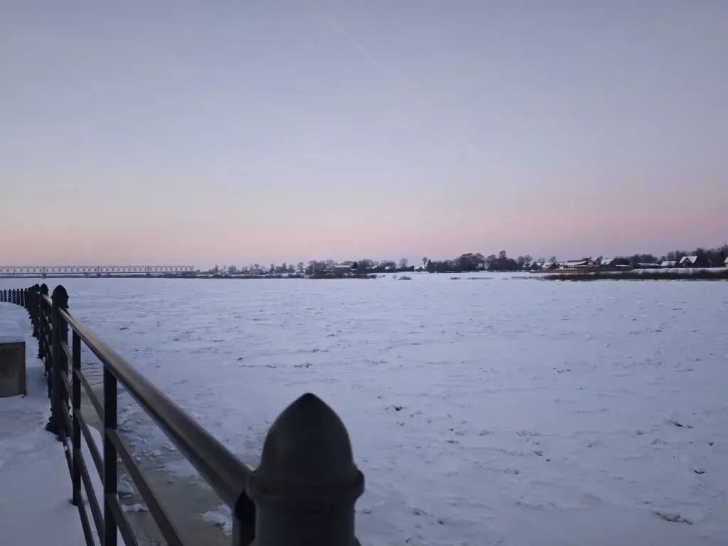 Лёд на реке Неман в Советске вызывает опасения у местных властей и погранслужбы