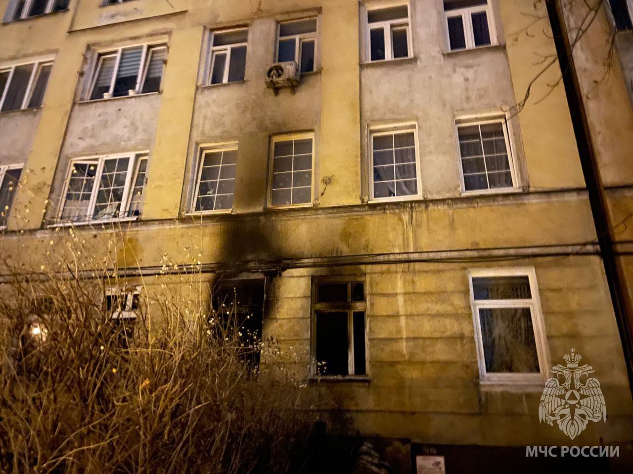 В Калининграде при пожаре в квартире на улице Восточной пострадала женщина