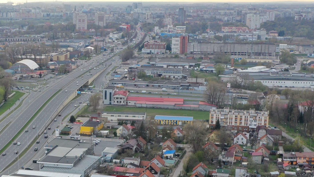 На улице Свердлова построят «умную» спортивную площадку с фиджитал-центром