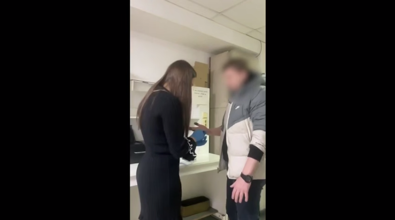 Житель Калининградской области выкладывал в свой канал интимные видео и фото своей знакомой