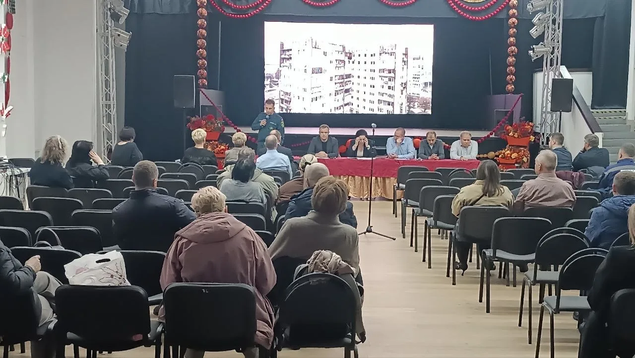 Опасный дом: жителей Московского проспекта, 68 начнут расселять уже сегодня Опасный дом: жителей Московского проспекта, 68 начнут расселять уже сегодня