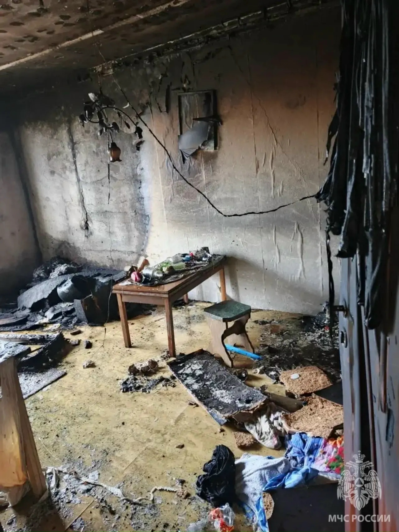 В Черняховске женщина после пожара скончалась в скорой помощи