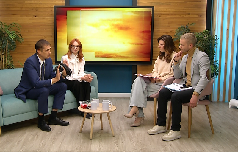 перчатки сегодня утром