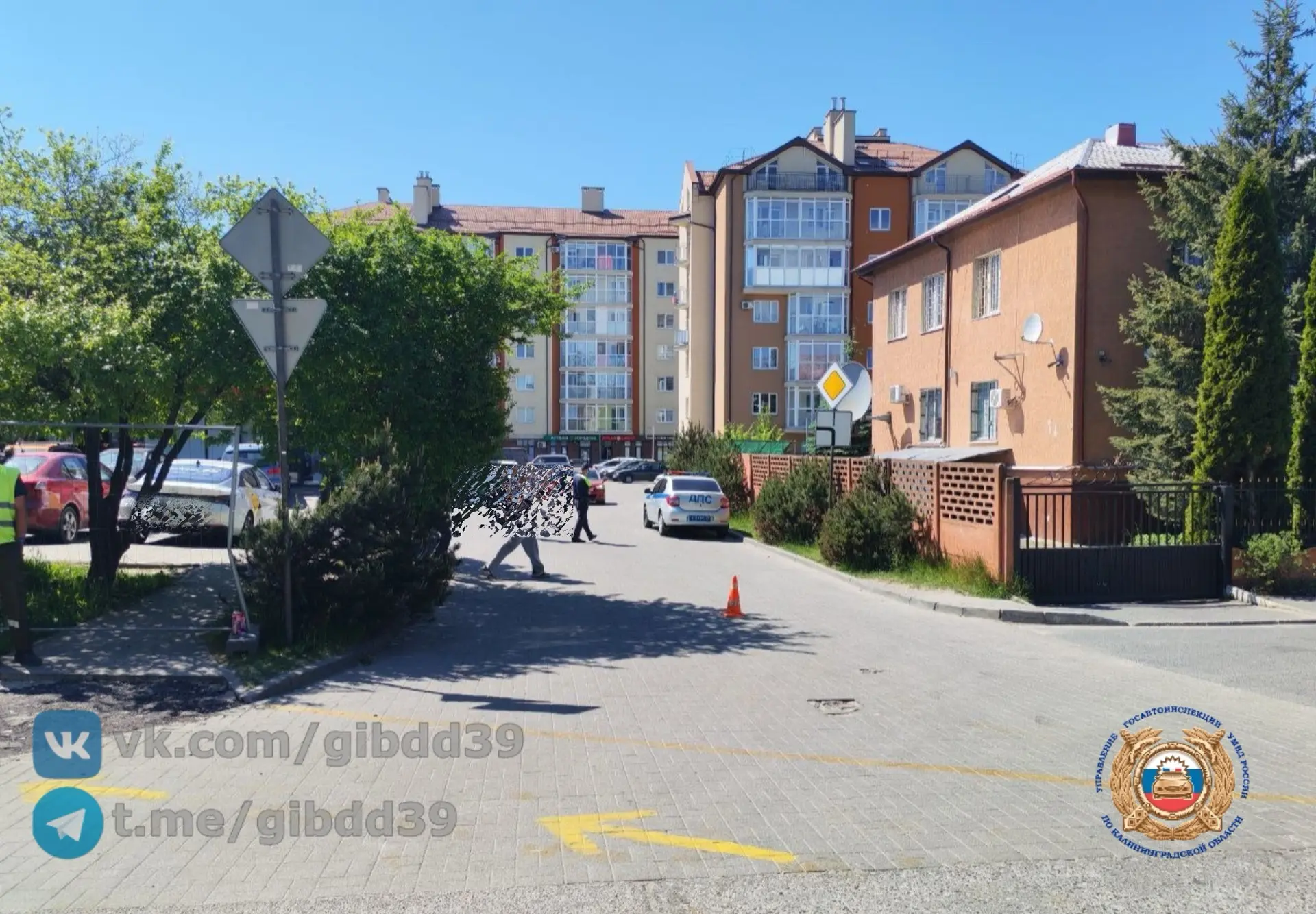 В Гурьевске на парковке иномарка сбила пенсионерку В Гурьевске на парковке иномарка сбила пенсионерку