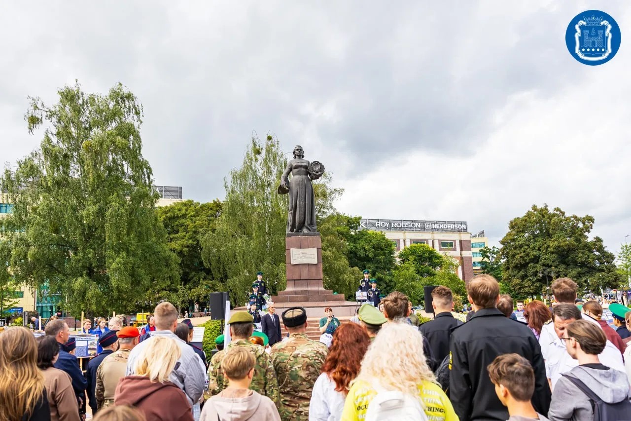 В Калининграде почтили память детей-жертв войны в Донбассе