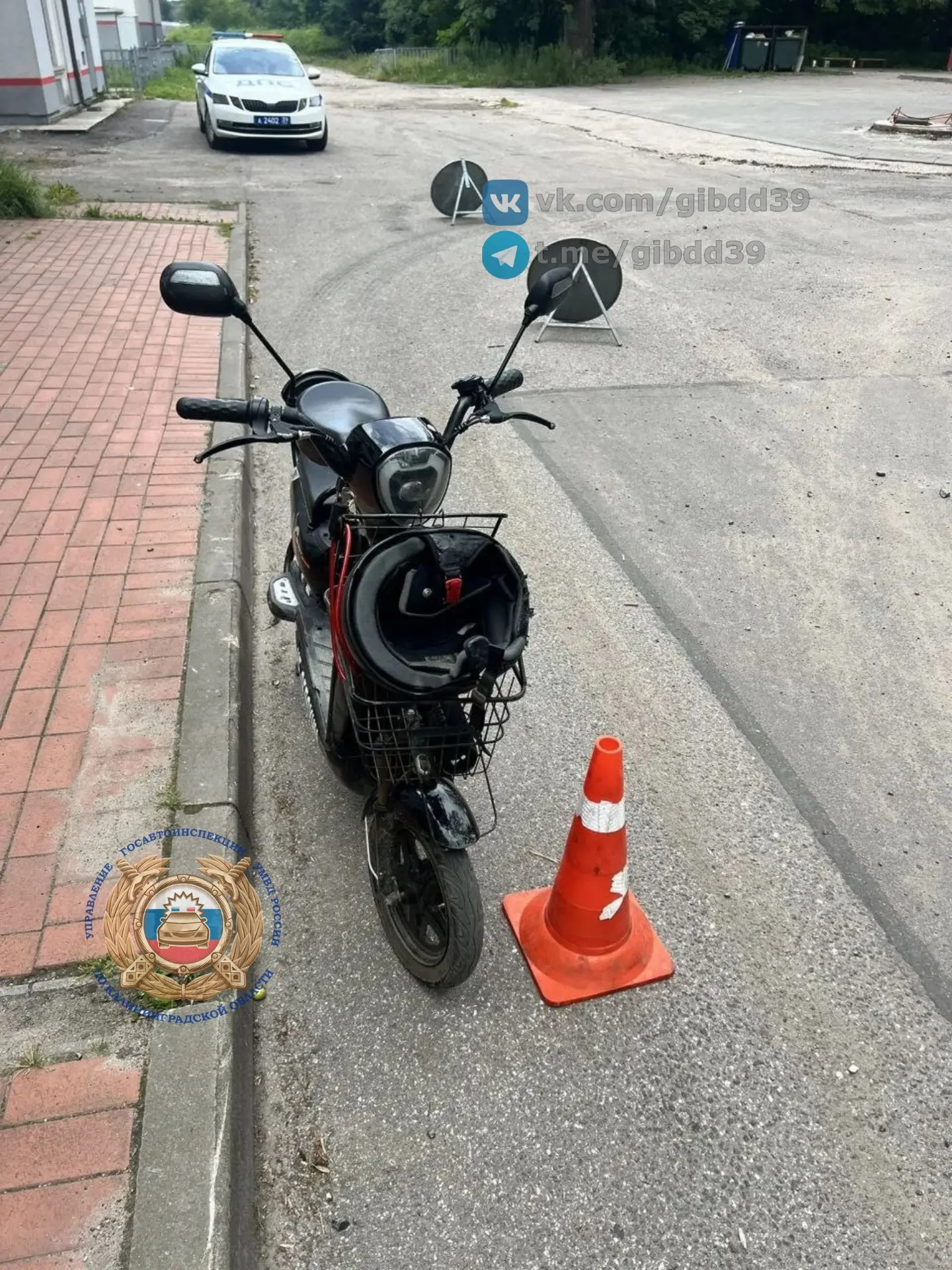 ДТП с одним участником: на улице Хабаровской водитель электросамоката врезался в бордюр ДТП с одним участником: на улице Хабаровской водитель электросамоката врезался в бордюр