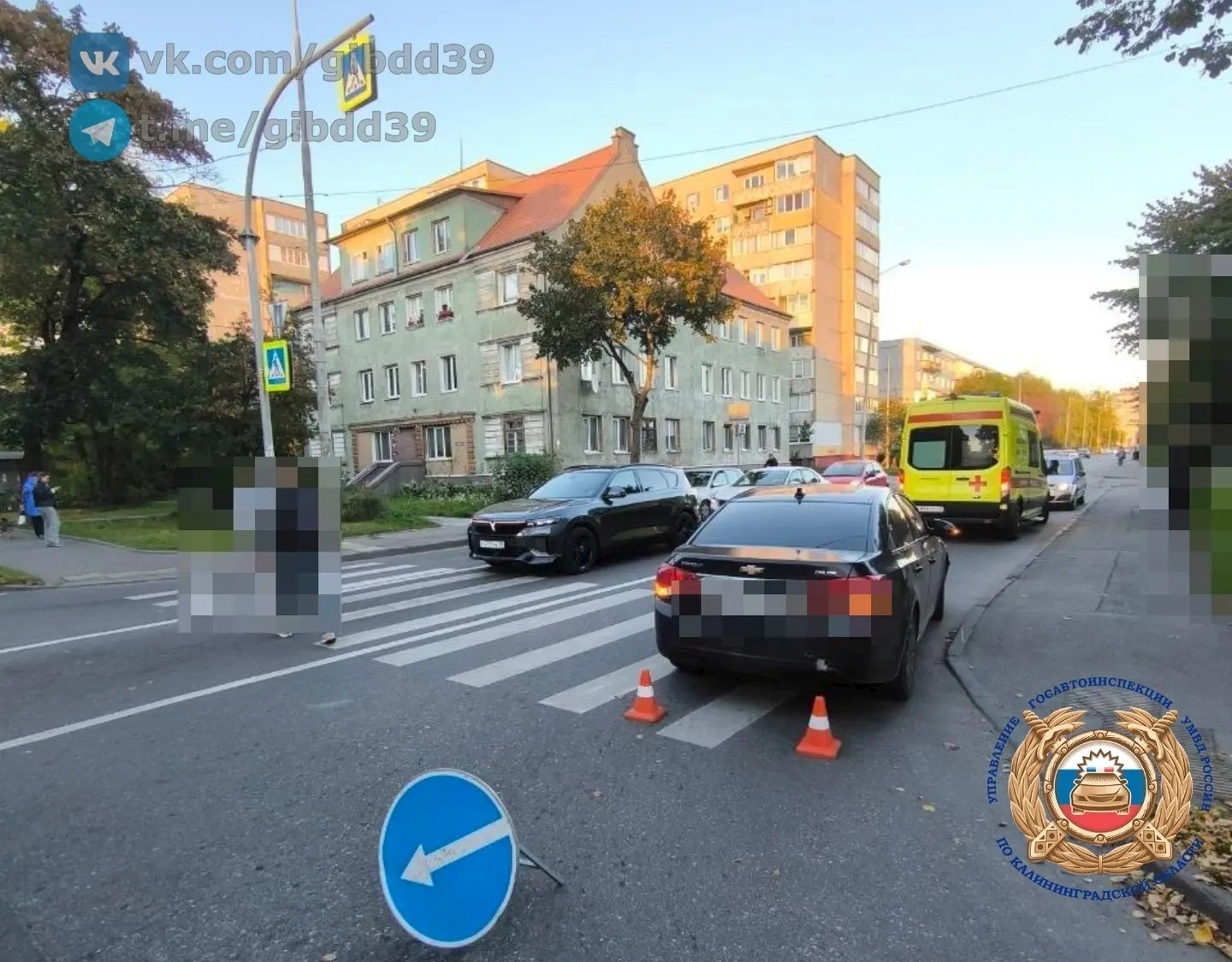 В Калининграде «Шевроле» сбил семейную пару с ребёнком