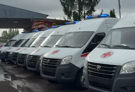 В Калининградскую область привезли 12 новых машин скорой помощи В Калининградскую область привезли 12 новых машин скорой помощи