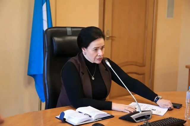 Елена Дятлова поздравила калининградцев с Днём России