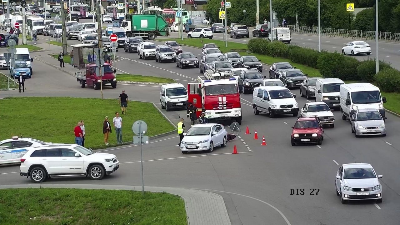 На Московском проспекте произошла авария в районе выезда с заправки |  27.07.2023 | Новости Калининграда - БезФормата