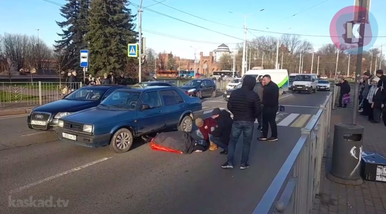 В Калининграде на площади Василевского сбили женщину