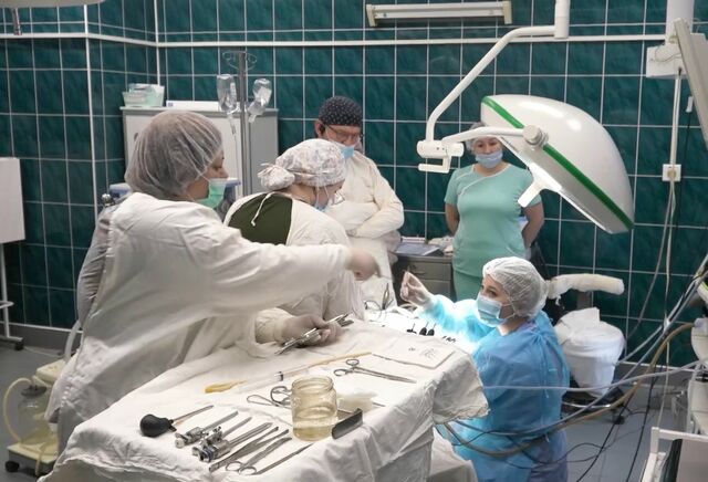 Калининградские врачи освоили редкий вид операций 