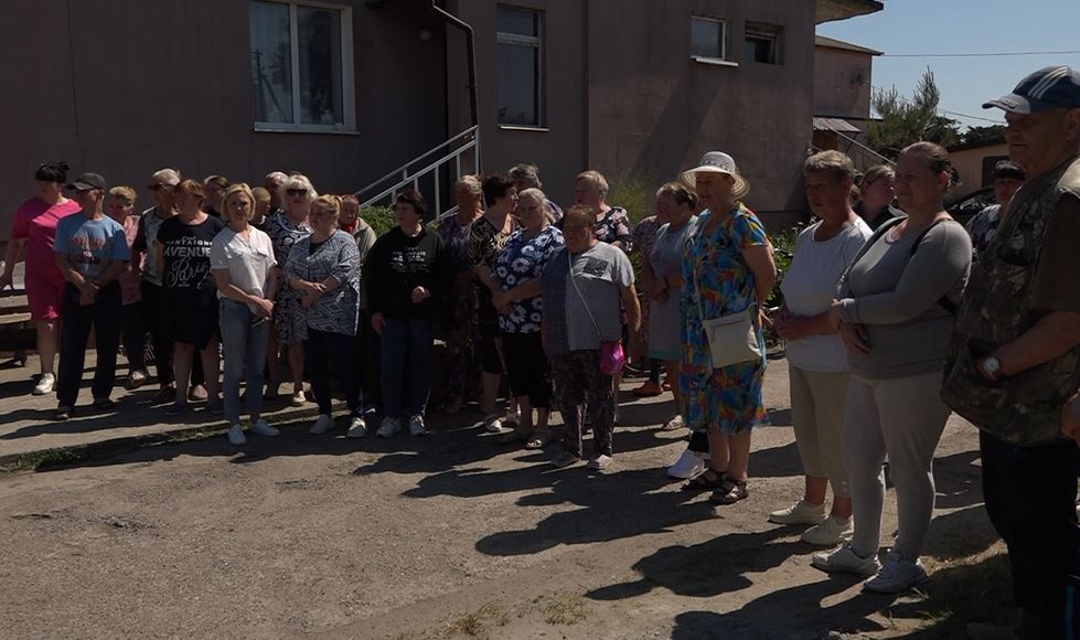 Жители Партизанского почти месяц живут без воды