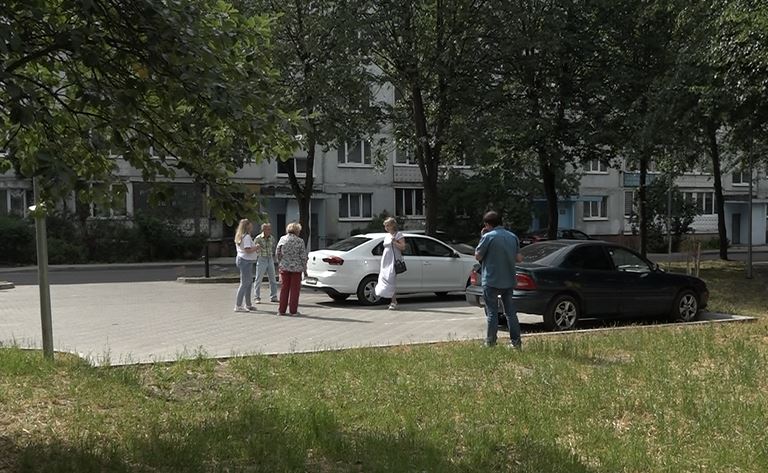 парковка раздора на машиностроительной