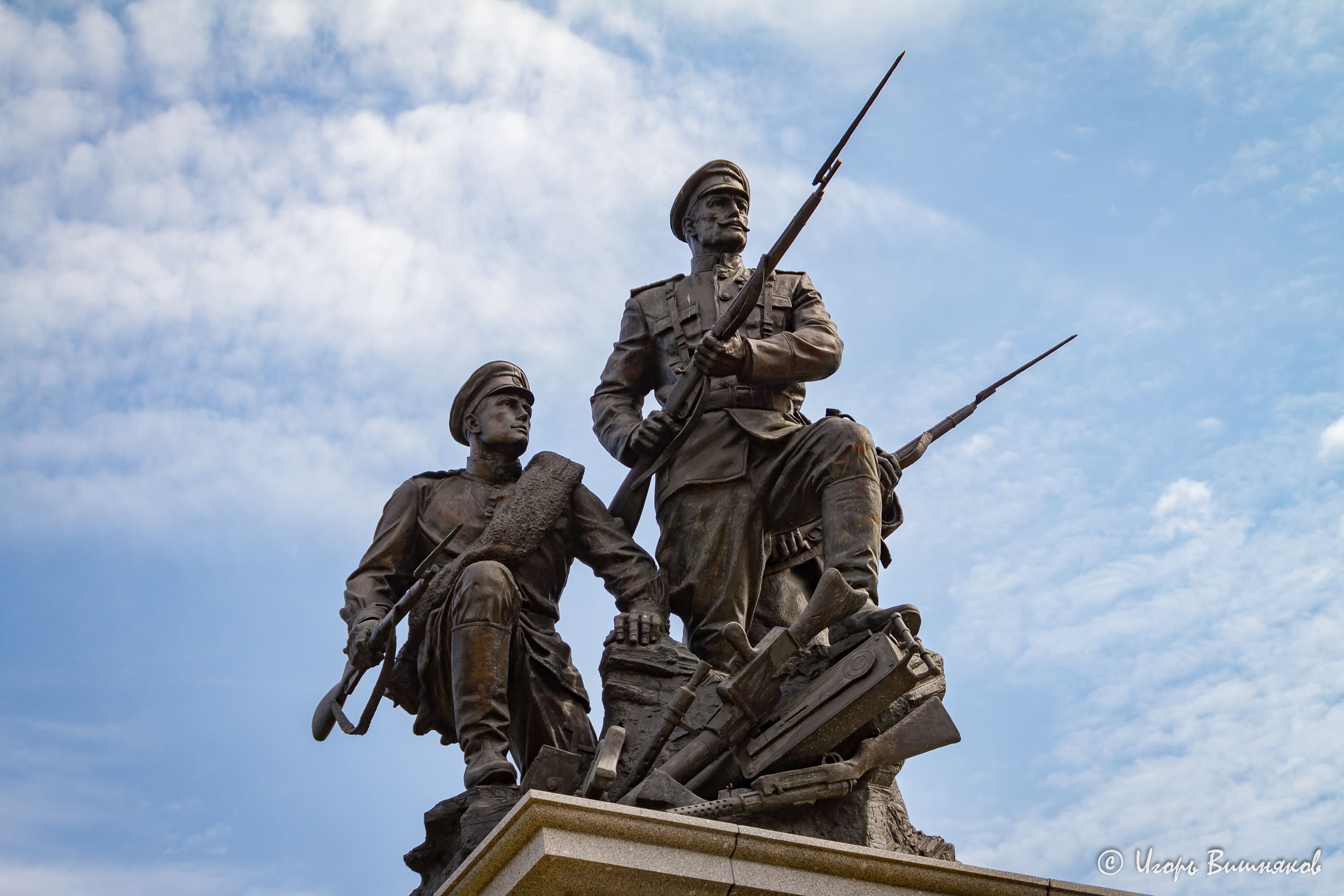 Первые в стране памятники Калининграда: павшим воинам посвящаются