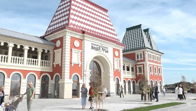 В Холмогоровке открыли ярмарку местных фермеров